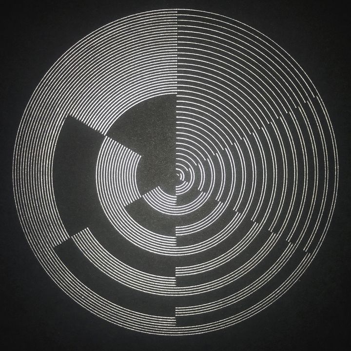 6 bits binary circular lines, silver on black, in sequence